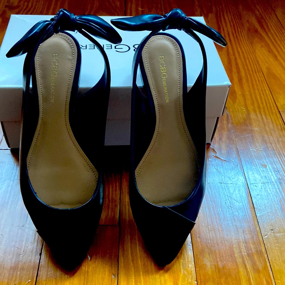 BCBG Generation Black Flats with Bow